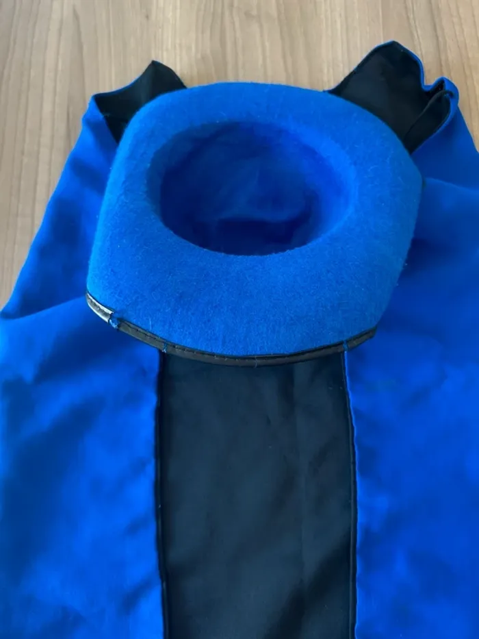 Déguisement cape et chapeau - photo numéro 4