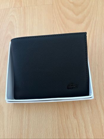 Portefeuille Lacoste