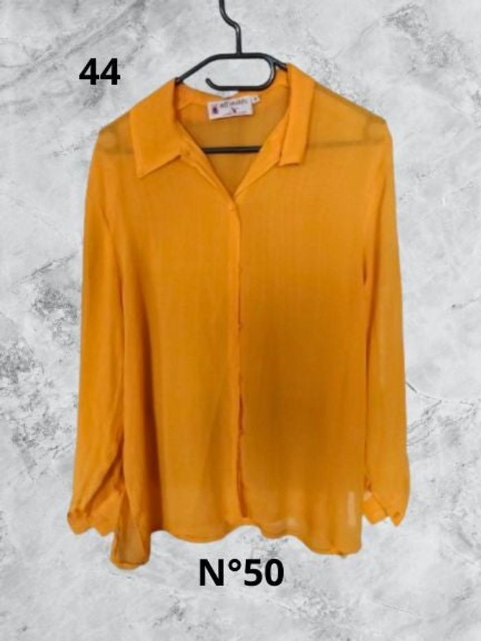 N°50 Chemise orange transparente T44. Affinités.