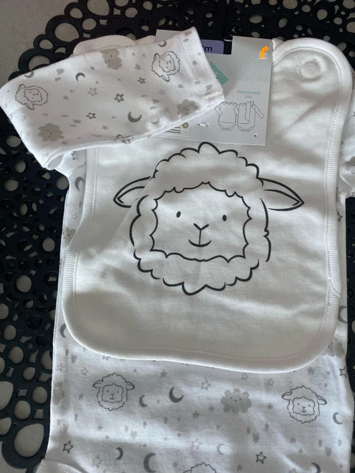 Bodie 12 mois avec attache bavette tex baby - photo numéro 2