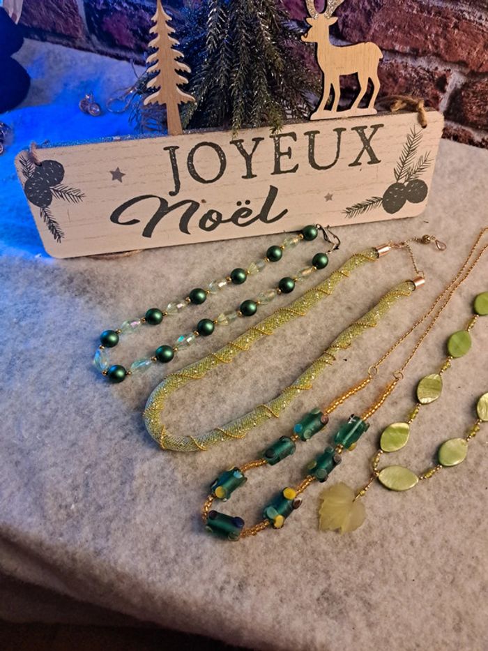 Lot de colliers vert clair vert foncé et doré - photo numéro 2