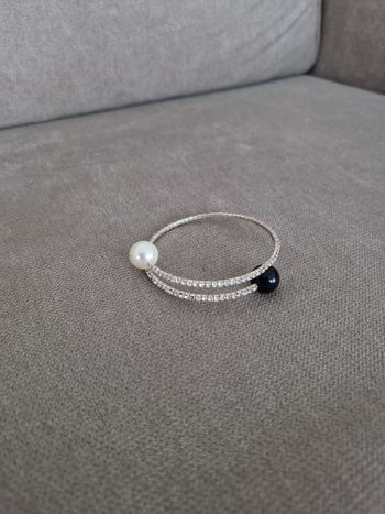 Bracelet élastique brillant à perle aux extrémité