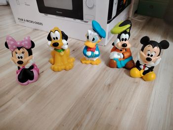 Lot figurines mickey
