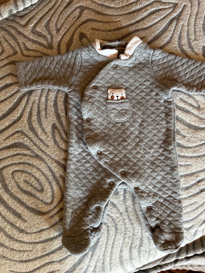 Lot de 3 pyjamas 1 mois - photo numéro 2
