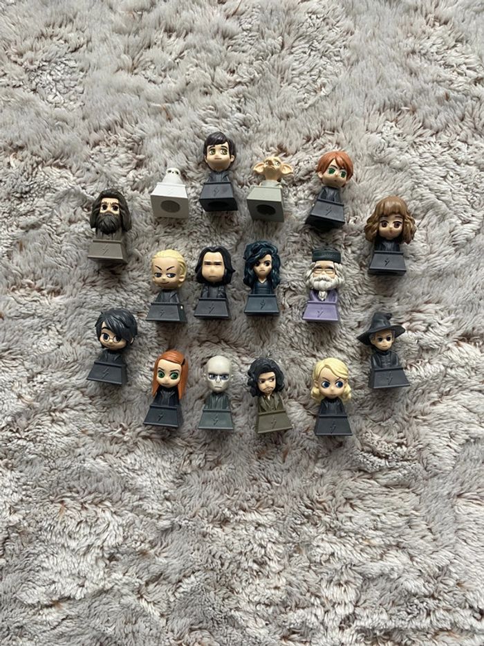 Collection complète des 16 figurines Harry Potter wizzis