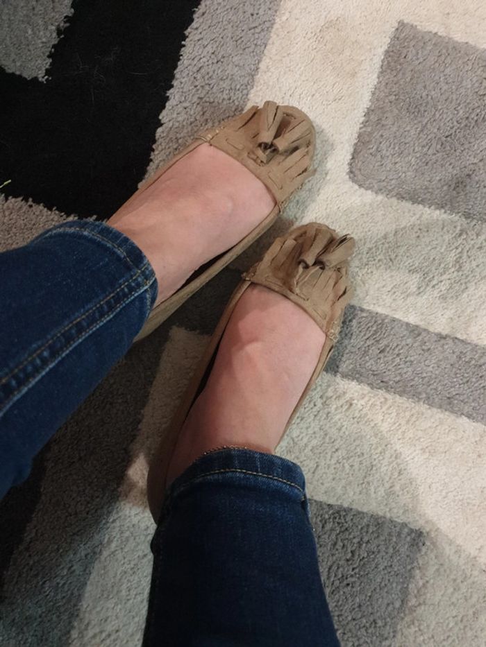 Ballerines daim pompons - photo numéro 3