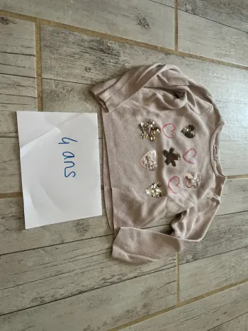 Très joli pull hiver fille 4 ans
