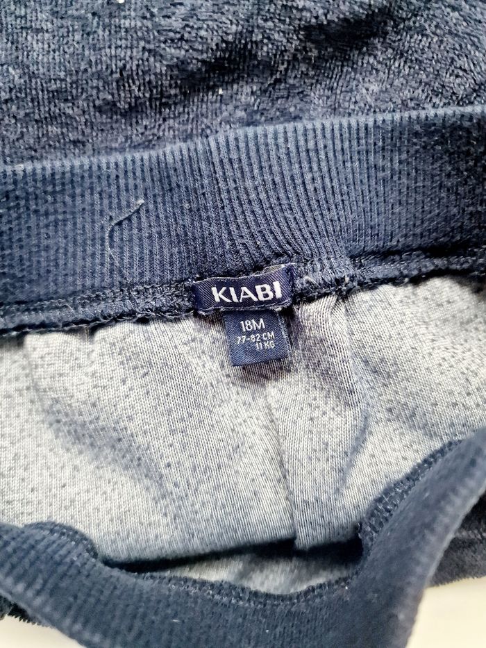Kiabi - Ensemble training en velours - Gilet manches longues et capuche + pantalon (18 mois) - photo numéro 8