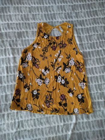 Débardeur jaune a fleurs stradivarius taille M 38
