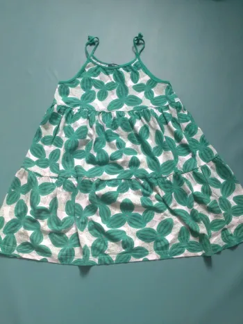 Robe Okaïdi taille 8 ans