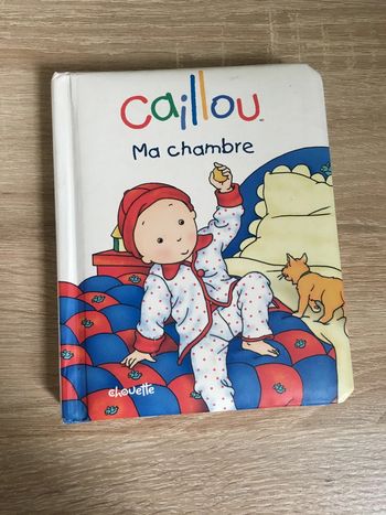 Un imagier qui présente la chambre de Caillou
