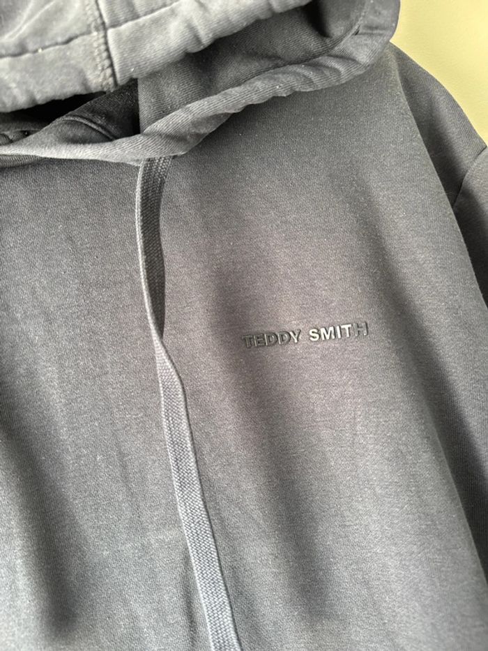 👕 Sweat à capuche Teddy smith- taille S très bon état - photo numéro 2