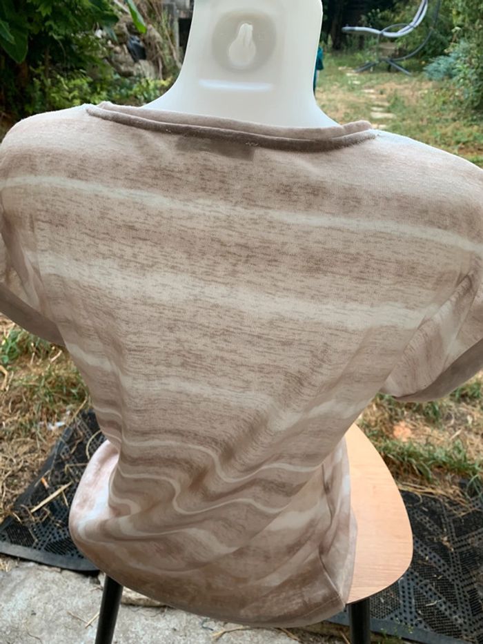 Teeshirt Armand Thierry taille 40 beige - photo numéro 6
