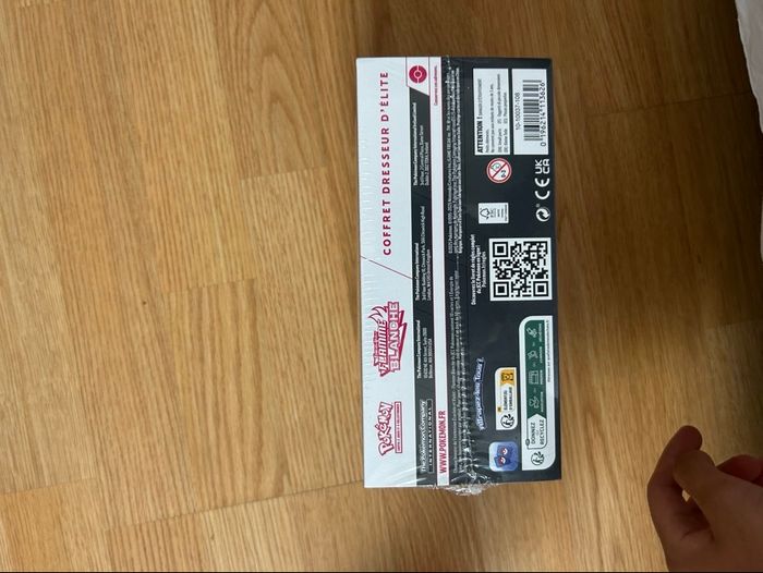 Pokémon Duo ETB EV 10.5 Flamme Blanche + Foudre - photo numéro 3