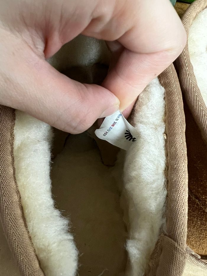 Bottes de neige UGG Mini, pointure 40 - photo numéro 5