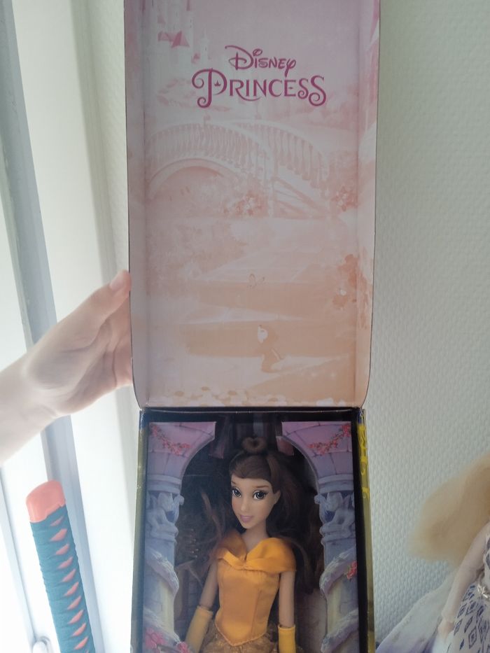 Poupée princesse Disney Belle - photo numéro 3