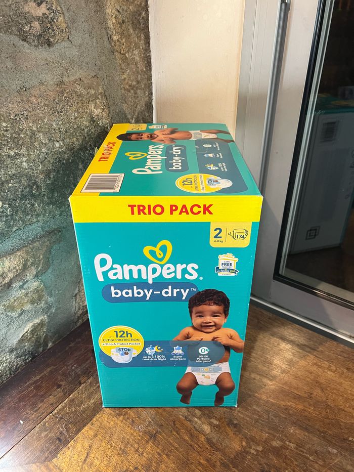 Couches taille 2 Pampers Baby Dry : 174 Couches - photo numéro 3