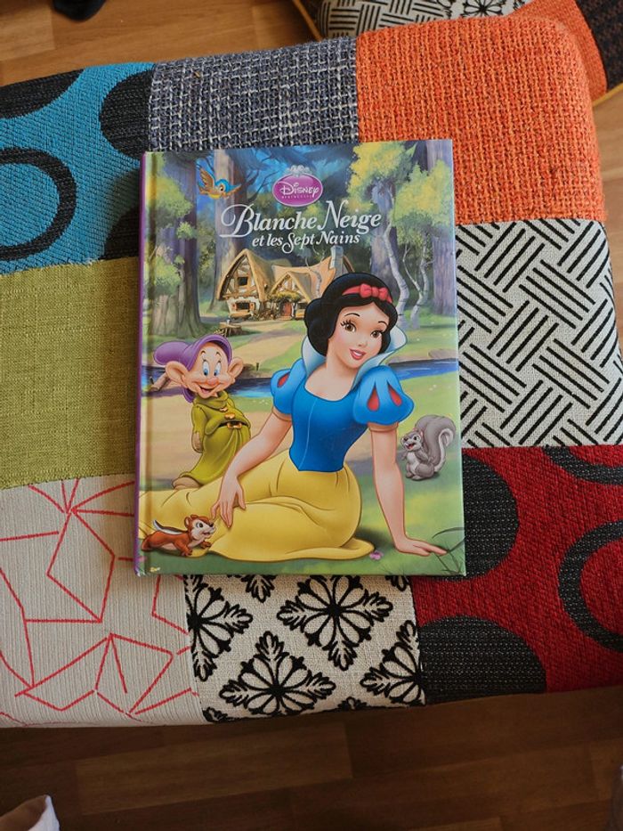 Blanche neige et les sept nains