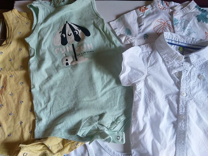 Vêtements Bébé 9-12 mois Lot N° 109 - photo numéro 2