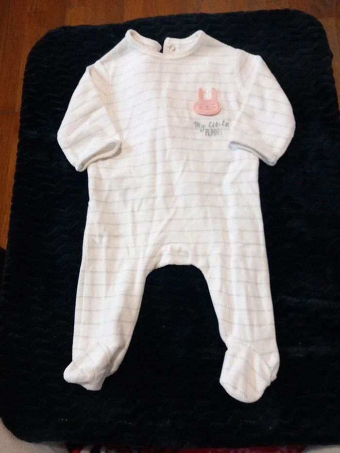 Pyjama taille 3mois kiabi - photo numéro 1