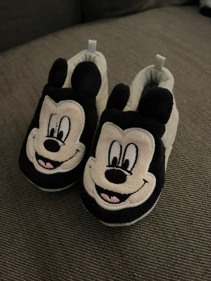 Chaussons Mickey - photo numéro 2