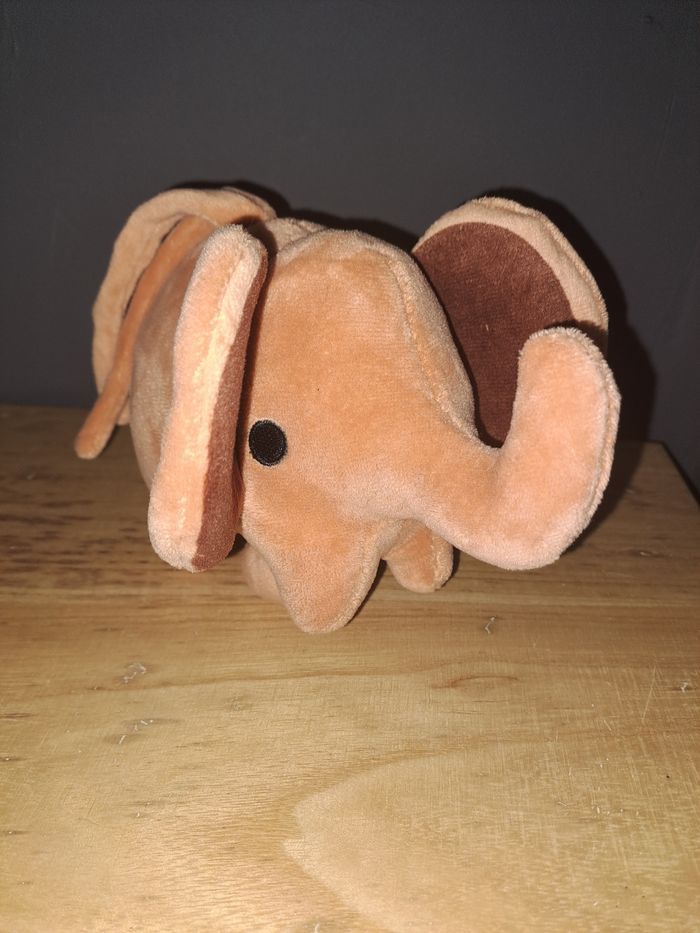 Boîte à musique éléphant