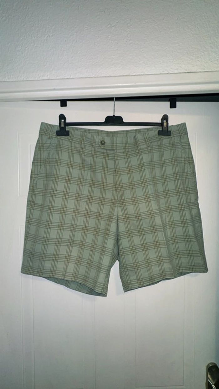 Short à Carreaux Kaki Mixte Taille 48