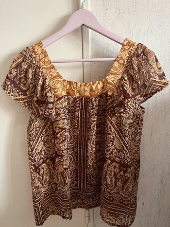 Joli haut La fée marabouté