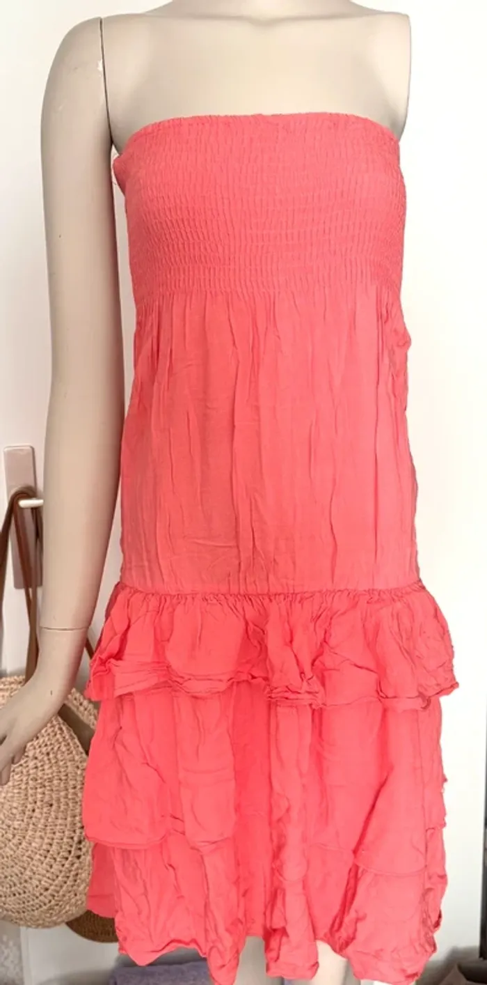 Robe bustier corail NEUVE - photo numéro 2