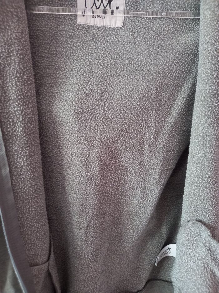 Gilet gris - photo numéro 5