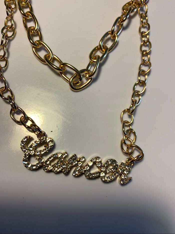 2 colliers dorés strass cancer - photo numéro 2