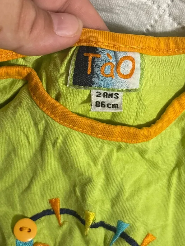 T shirt taille 2ans marque tao - photo numéro 4