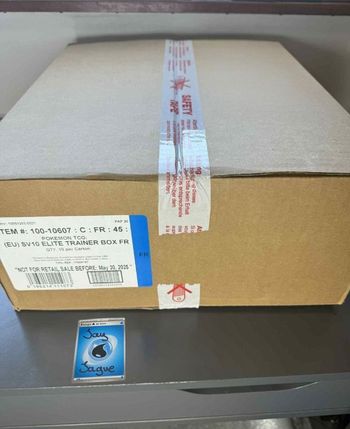 Pokémon Case Etb Ev10