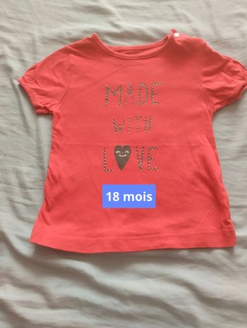T-shirt taille  18 mois