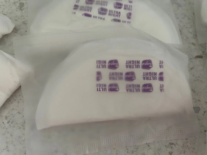 Lot de 12 coussinets extra absorbant neuf - photo numéro 3