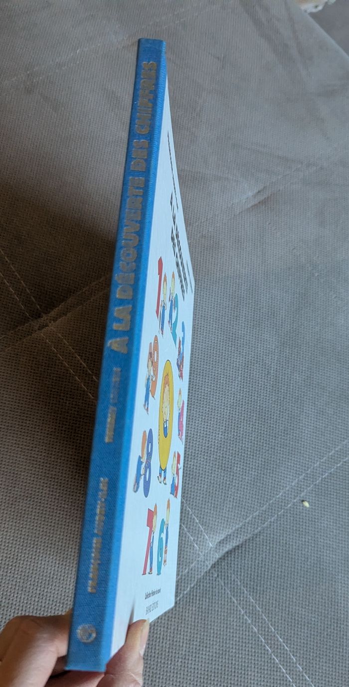 Grand livre  À la découverte des chiffres - photo numéro 3