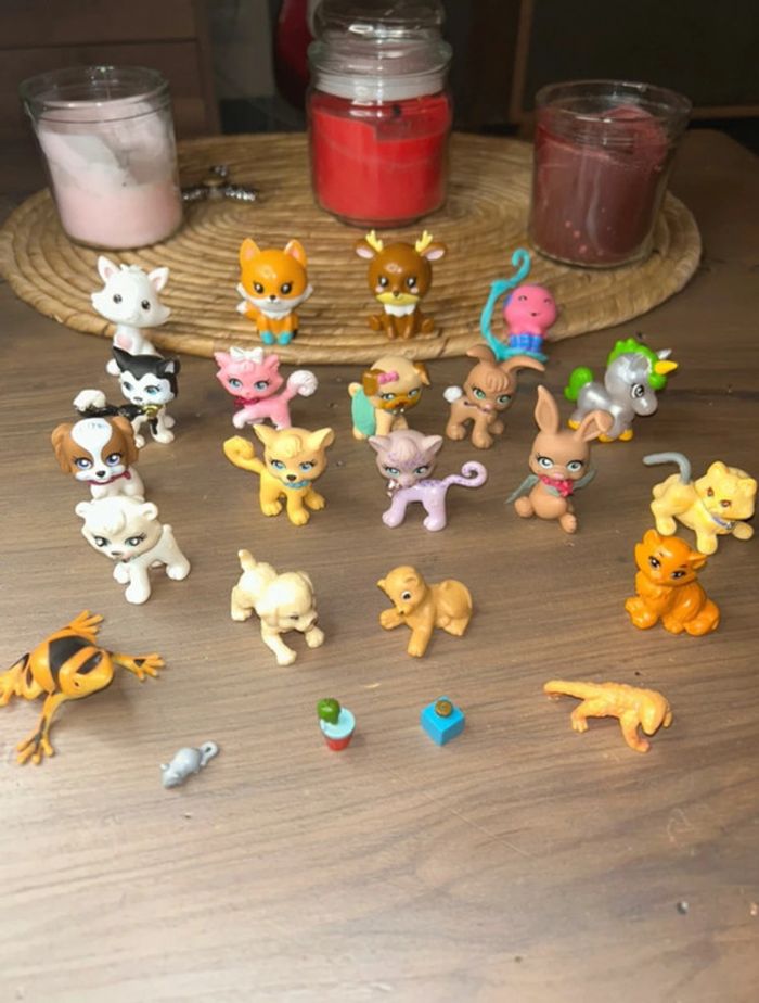 Lot de chats et animaux divers dont Polly Pocket