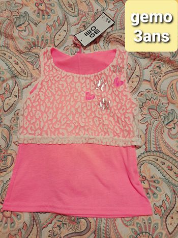 débardeur tshirt sans manche rose fluo et dentelle blanche gémo 3ans coeur étoile
