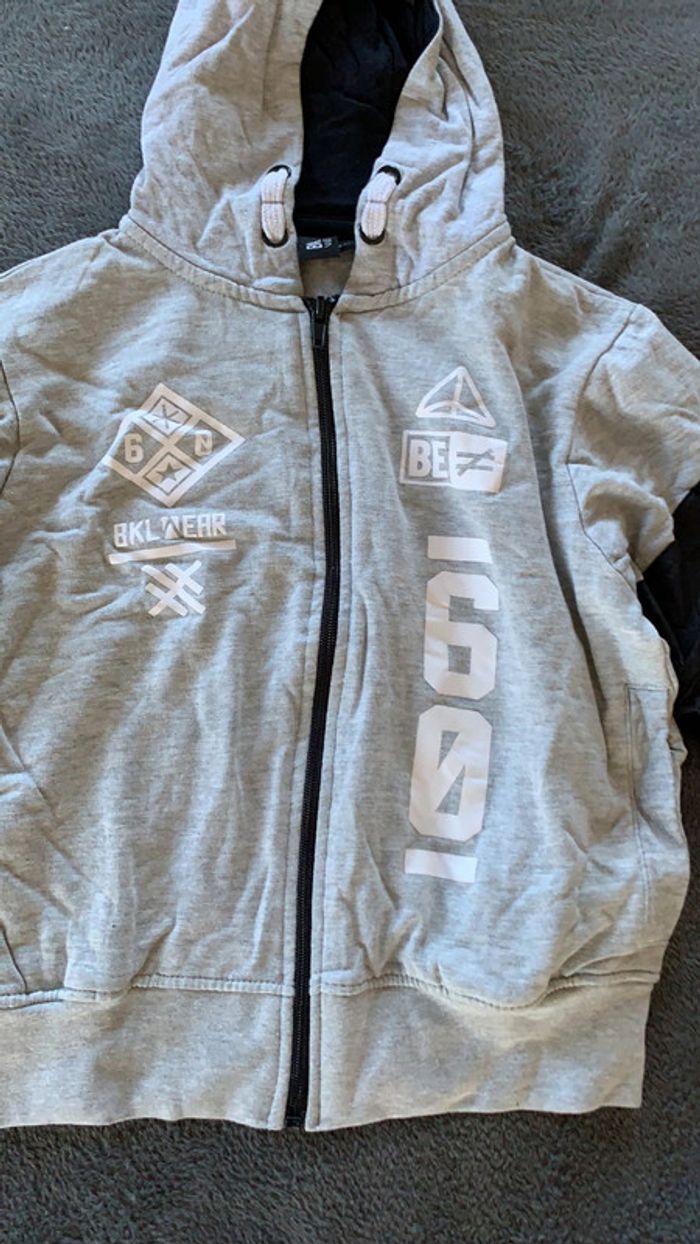 Pull capuche - photo numéro 2