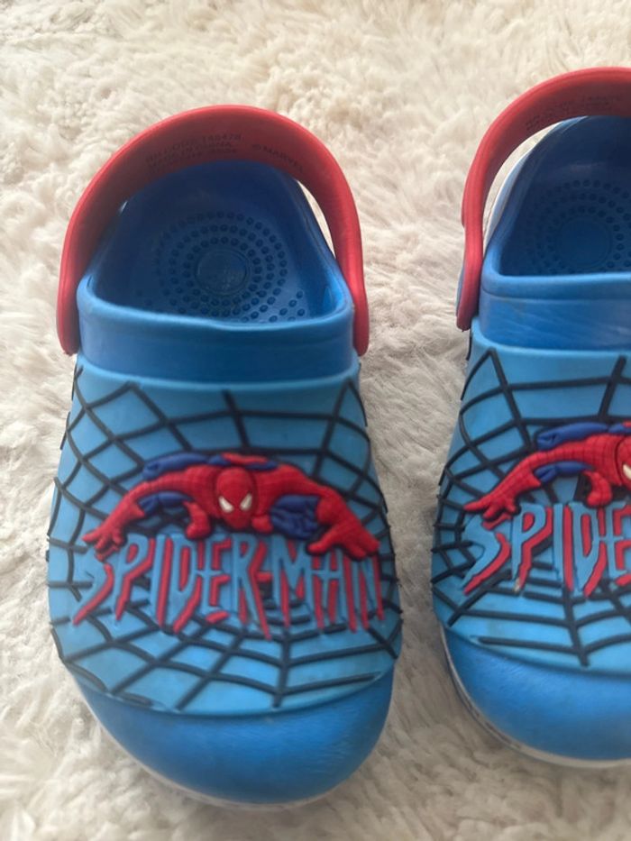 Crocs sabot Spiderman taille 23 - photo numéro 3