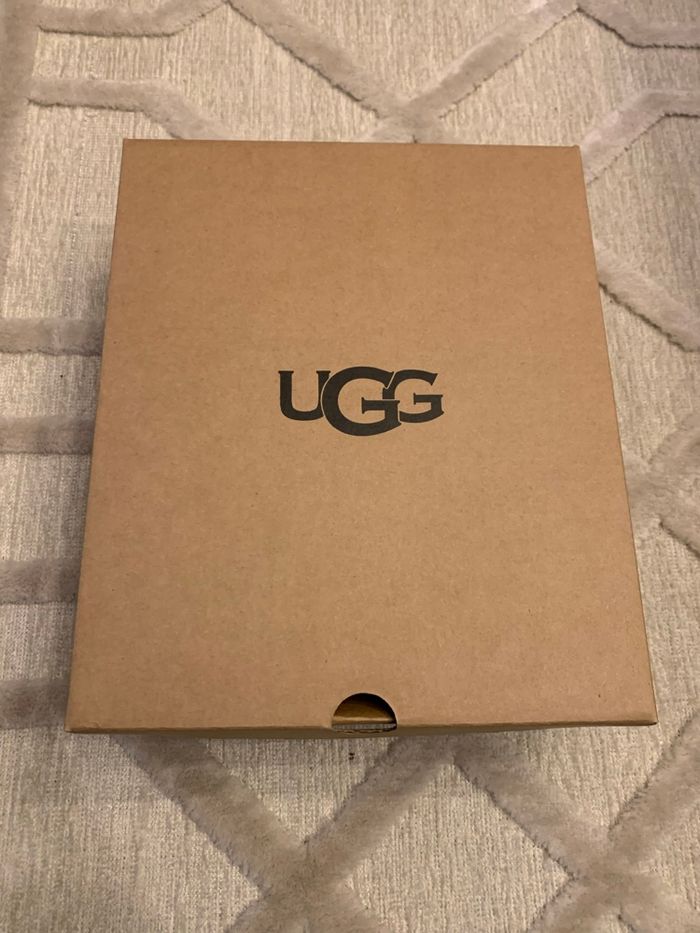 Chaussure ugg - photo numéro 3