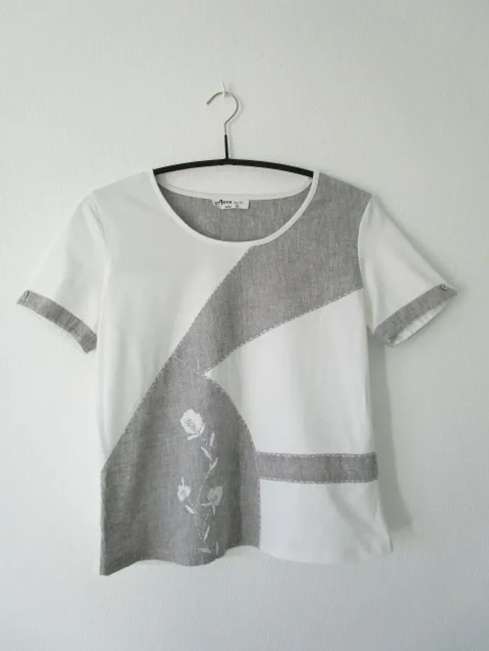 T-shirt blanc/gris Aura 38 TBE - photo numéro 8