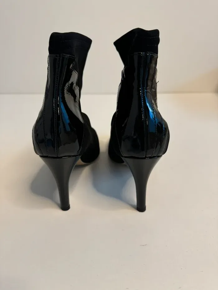 Belles Bottines à talons Elizabeth Stuart couleur noir Taille 37.5 Neuf dans boîte d'origine - photo numéro 4