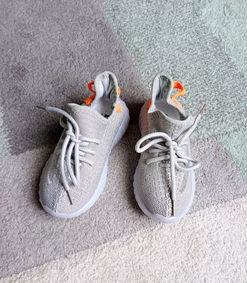 Baskets unisex taille 29