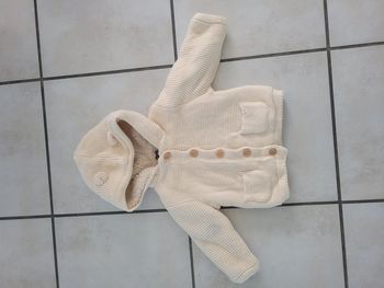 Manteau laine  à capuche  Kiabi taille 06mois