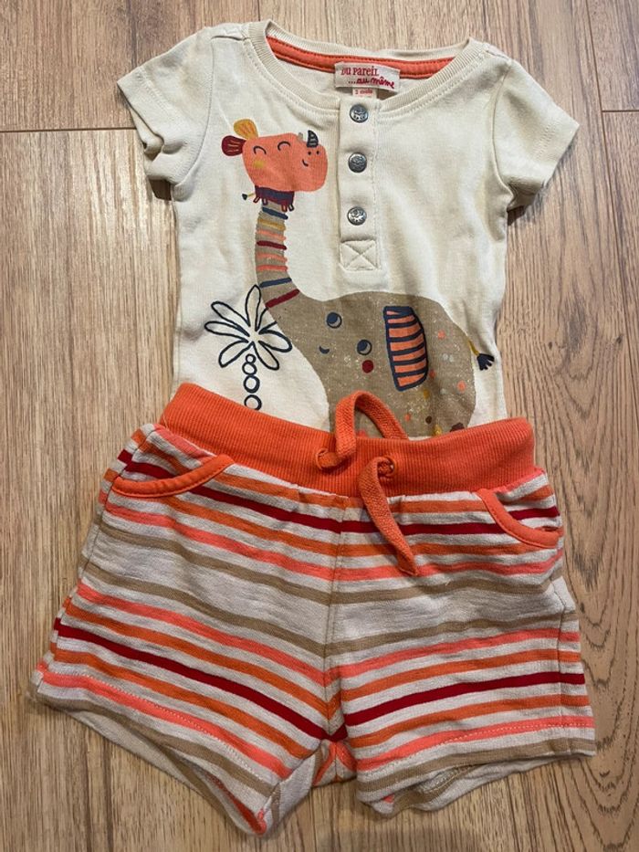 Ensemble body manche courte + short 3 mois