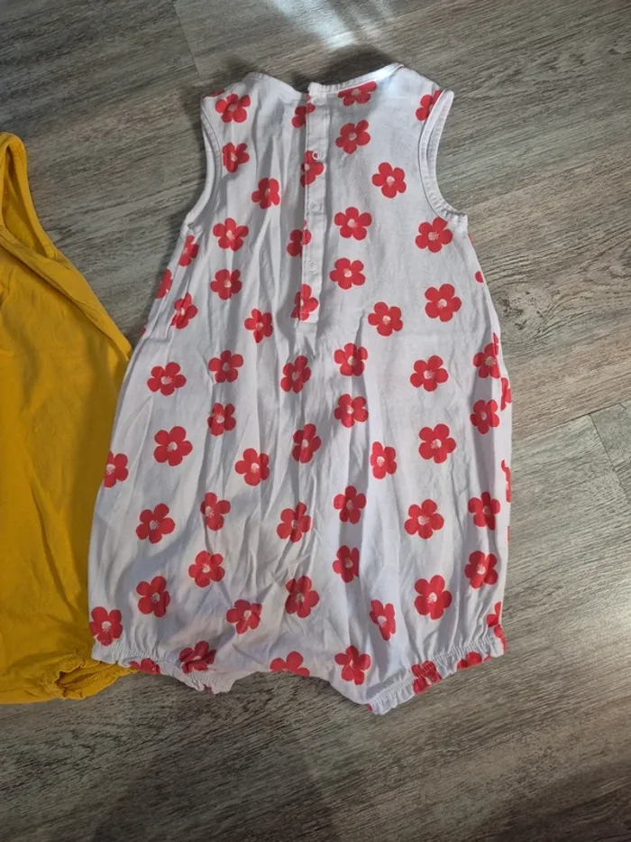 2 combinaisons short été jaune et à fleurs - photo numéro 3