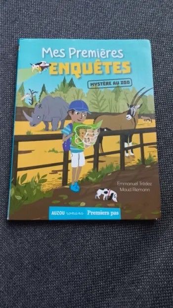 Livre mes premieres enquêtes. Mystère au zoo