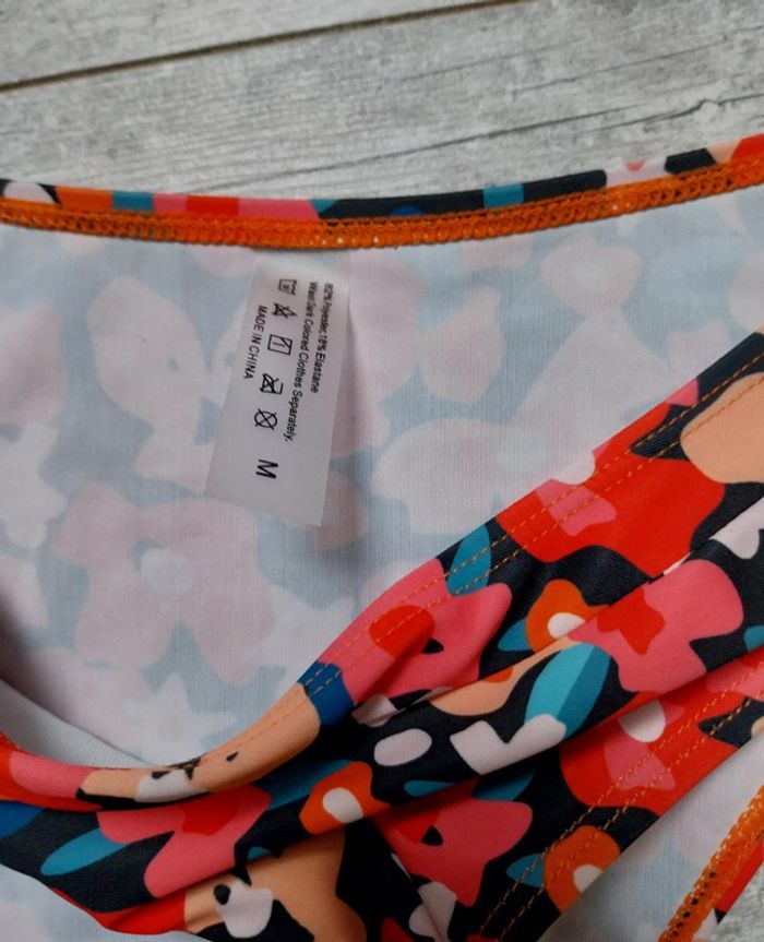 Maillot de bain 2 pièces fleuris - photo numéro 2