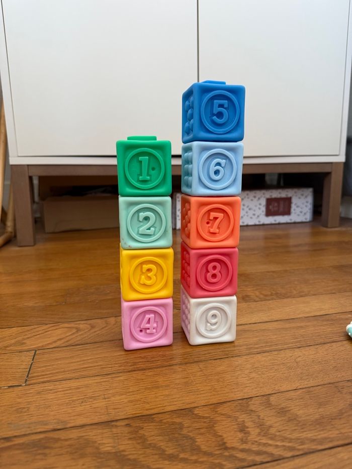 Lot de jouets bébé - photo numéro 2